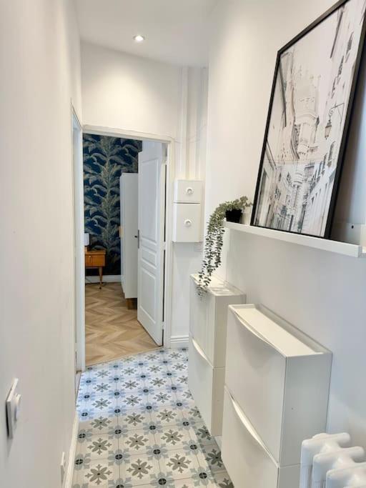 Magnifique Appartement Moderne - Clim & Wifi นีซ ภายนอก รูปภาพ